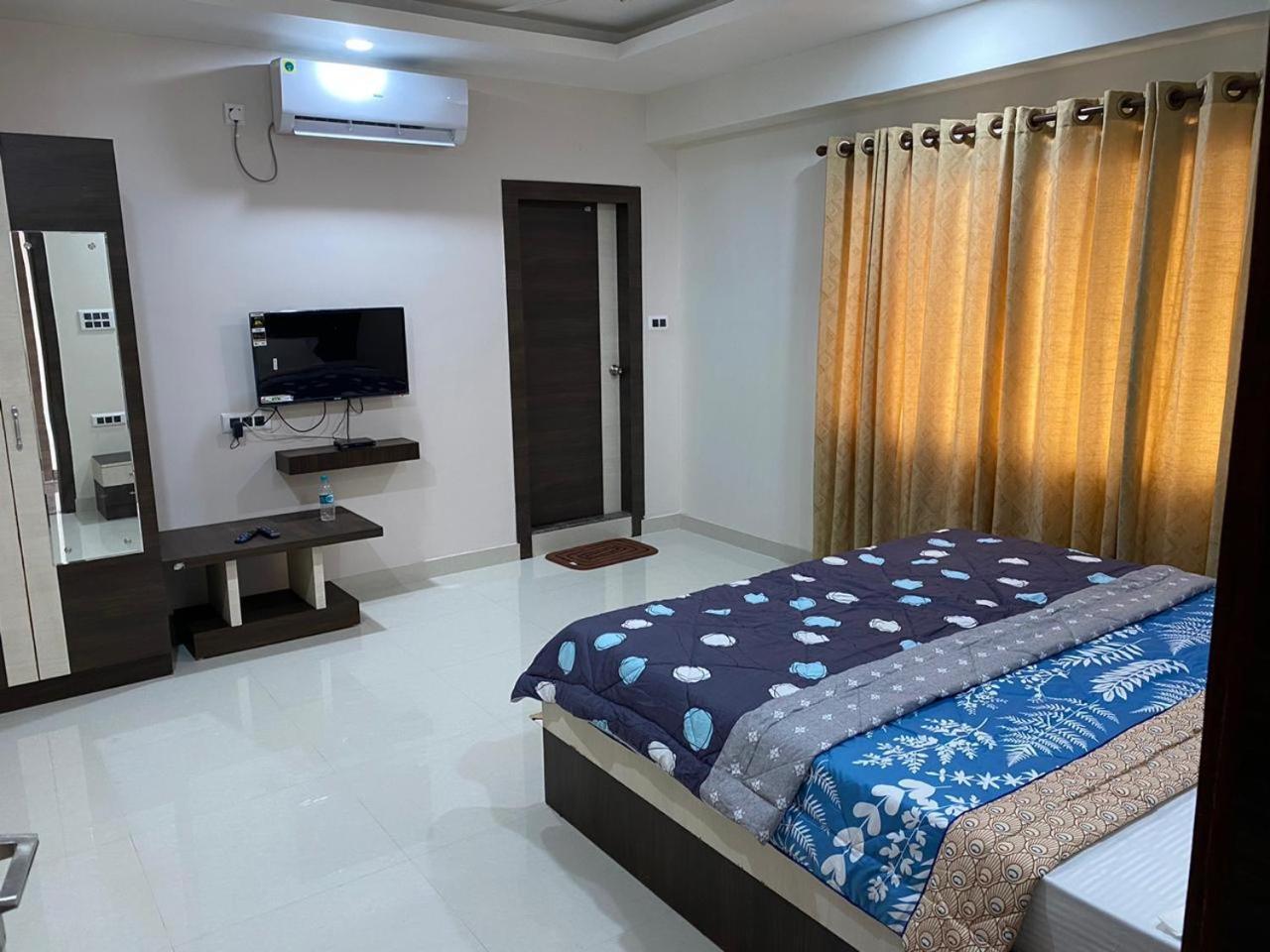 Hotel Priya Tours And Travels Guwahati Esterno foto